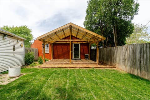 Tiny photo for 513 Maizefield Avenue, Bloomington, IL 61701 (MLS # 12655852)