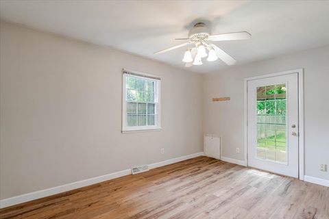 Tiny photo for 513 Maizefield Avenue, Bloomington, IL 61701 (MLS # 12655852)