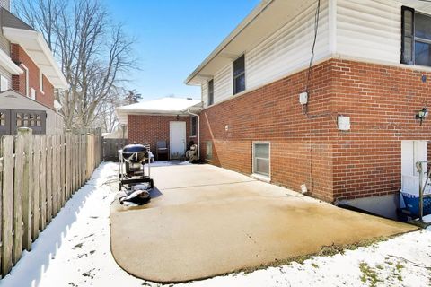 Tiny photo for 714 W Campbell Street, Arlington Heights, IL 60005 (MLS # 12621792)