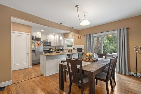 Tiny photo for 236 Oakwood Drive, Wood Dale, IL 60191 (MLS # 12484530)