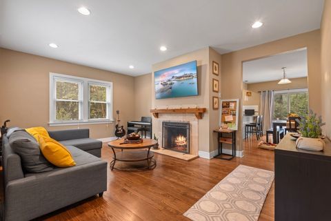 Tiny photo for 236 Oakwood Drive, Wood Dale, IL 60191 (MLS # 12484530)