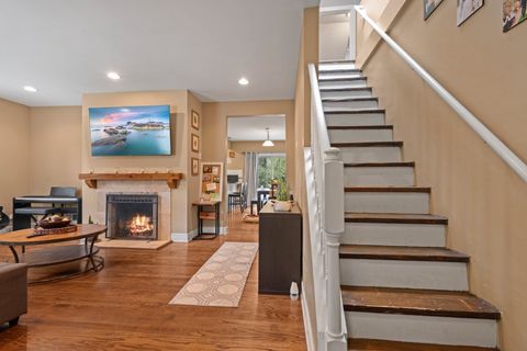 Tiny photo for 236 Oakwood Drive, Wood Dale, IL 60191 (MLS # 12484530)