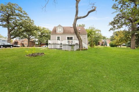 Tiny photo for 236 Oakwood Drive, Wood Dale, IL 60191 (MLS # 12484530)