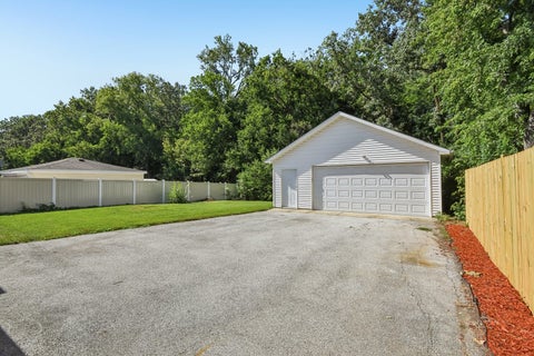 Tiny photo for 151 E Maple Drive, Glenwood, IL 60425 (MLS # 12711154)