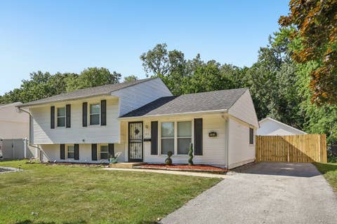 Tiny photo for 151 E Maple Drive, Glenwood, IL 60425 (MLS # 12711154)