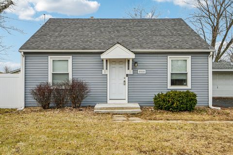 8608 Lavergne Avenue Burbank IL 60459