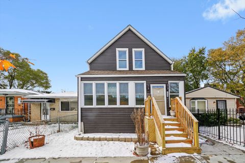 Photo for 7918 S Anthony Avenue, Chicago, IL 60619 (MLS # 12515798)