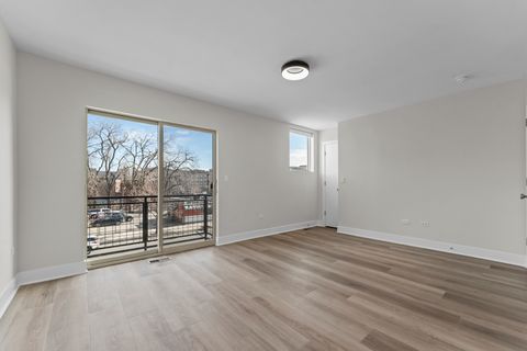 Tiny photo for 218 S Western Avenue #B, Chicago, IL 60612 (MLS # 12545557)