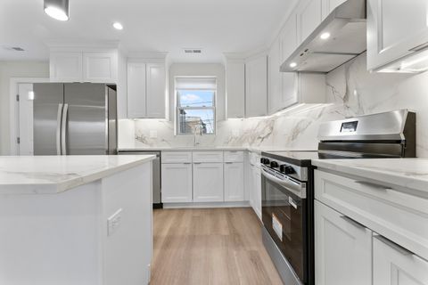 Tiny photo for 218 S Western Avenue #B, Chicago, IL 60612 (MLS # 12545557)