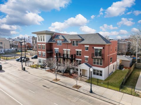 Tiny photo for 218 S Western Avenue #B, Chicago, IL 60612 (MLS # 12545557)