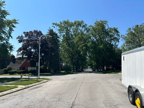Tiny photo for 14436 S Michigan Avenue, Riverdale, IL 60827 (MLS # 12703487)