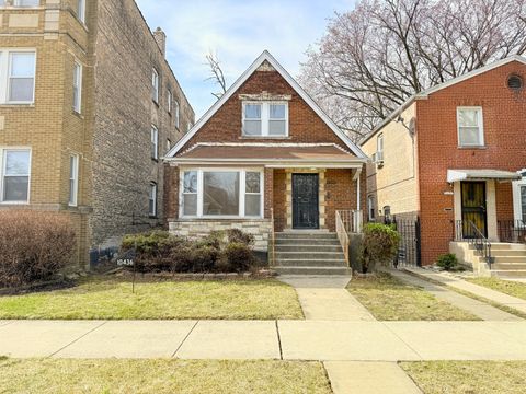 10436 S Eberhart Avenue Chicago IL 60628