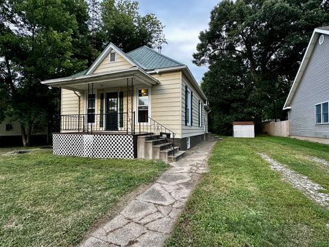 Tiny photo for 212 N Linden Street, Clinton, IL 61727 (MLS # 12457064)