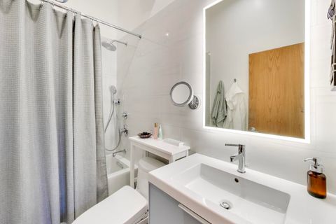 Tiny photo for 5001 N Wolcott Avenue #101, Chicago, IL 60640 (MLS # 12633125)