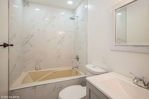 Tiny photo for 943 Maple Lane, Elk Grove Village, IL 60007 (MLS # 12499982)