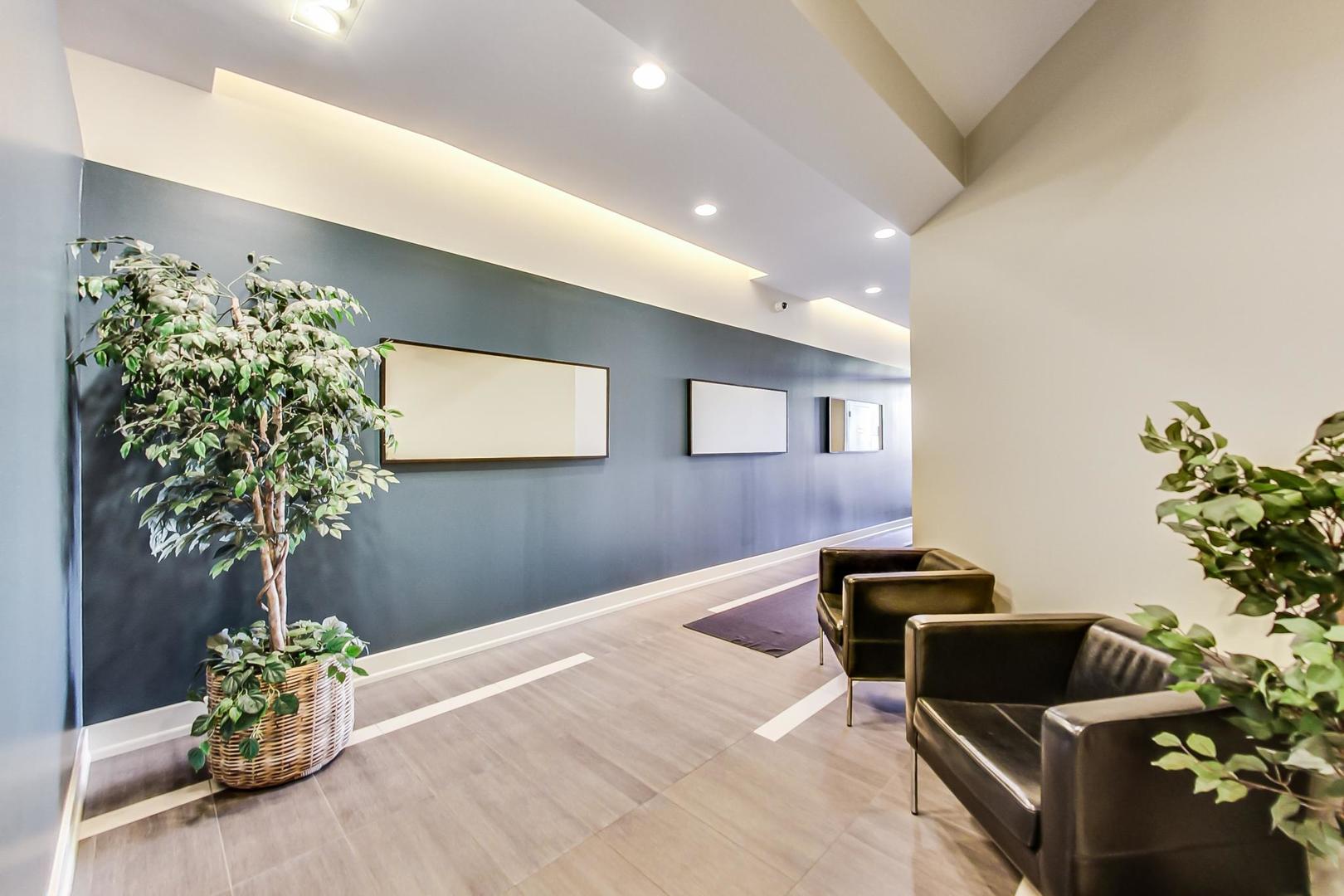 3201 W Leland Avenue 212