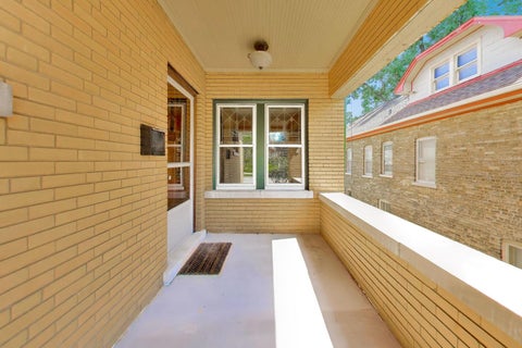 Tiny photo for 1212 N Ridgeland Avenue, Oak Park, IL 60302 (MLS # 12750454)