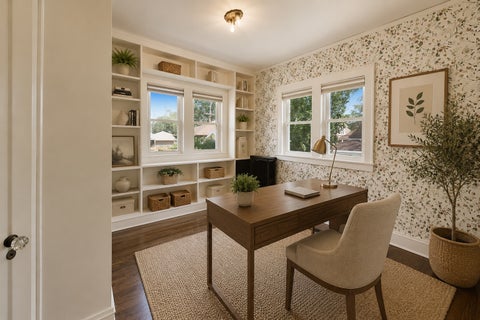 Tiny photo for 1212 N Ridgeland Avenue, Oak Park, IL 60302 (MLS # 12750454)