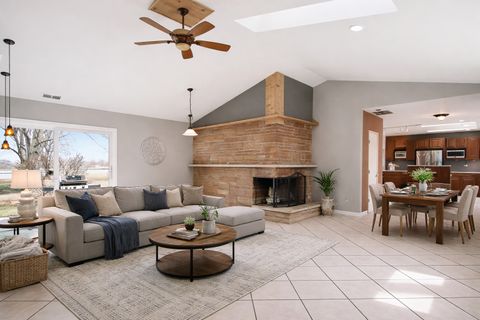 Tiny photo for 4320 Lakewood Road, McHenry, IL 60050 (MLS # 12598420)