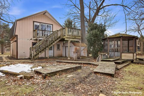 Tiny photo for 4320 Lakewood Road, McHenry, IL 60050 (MLS # 12598420)