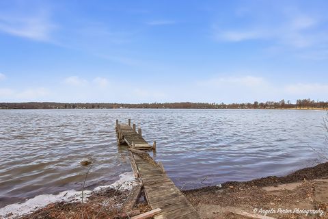 Tiny photo for 4320 Lakewood Road, McHenry, IL 60050 (MLS # 12598420)