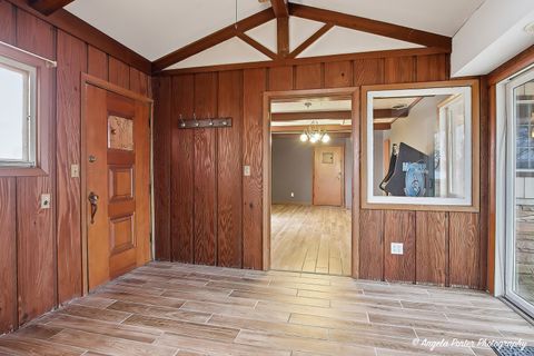 Tiny photo for 4320 Lakewood Road, McHenry, IL 60050 (MLS # 12598420)