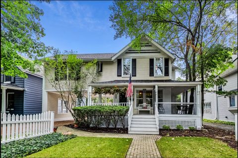 236 E Prospect Avenue Lake Bluff IL 60044