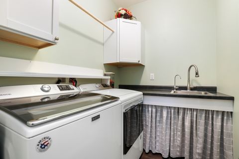 Tiny photo for 353 Pensacola Street, Yorkville, IL 60560 (MLS # 12664570)