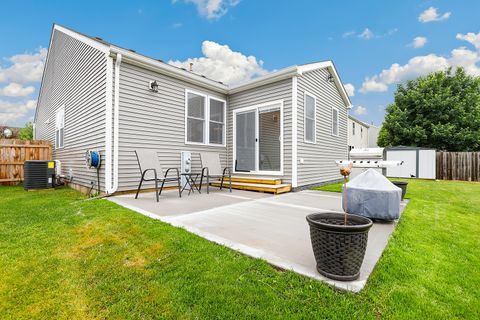 Tiny photo for 353 Pensacola Street, Yorkville, IL 60560 (MLS # 12664570)