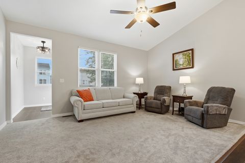 Tiny photo for 353 Pensacola Street, Yorkville, IL 60560 (MLS # 12664570)
