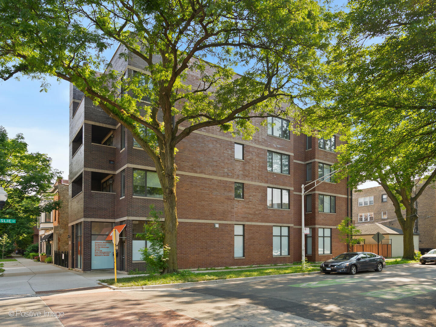 4856 N Damen Avenue GU-1