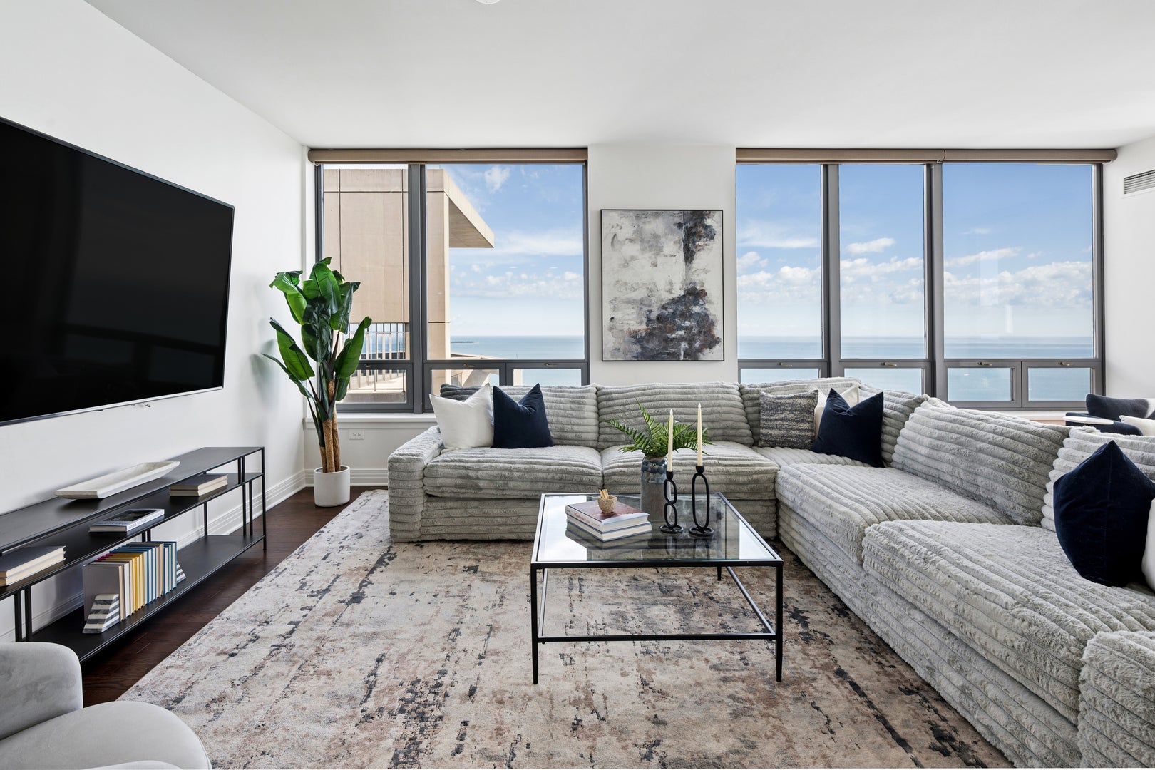 600 N Lake Shore Drive 4211