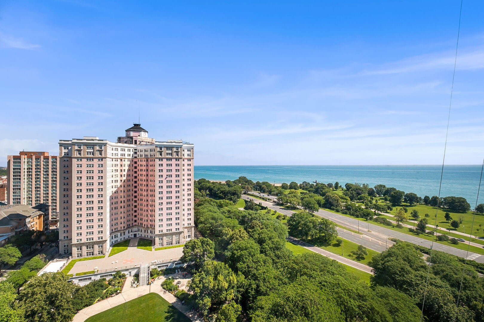 5455 N Sheridan Road 2003