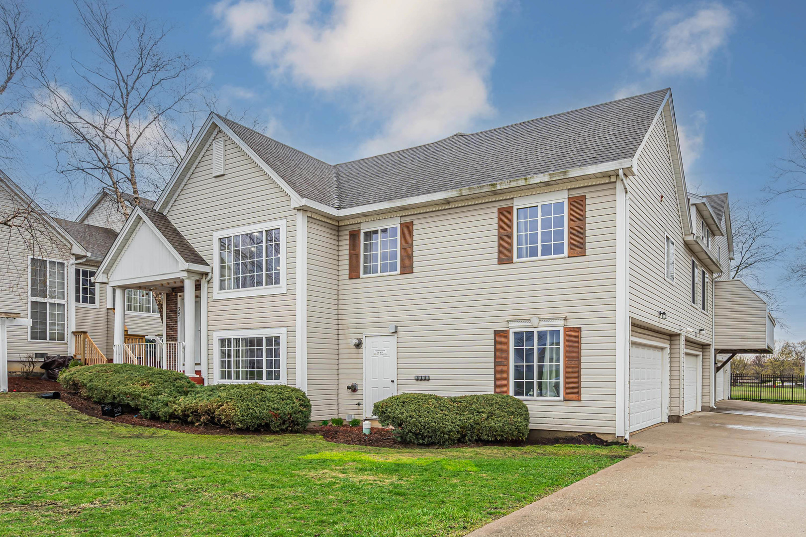 321 Whispering Court