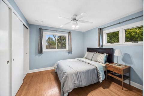 Tiny photo for 1100 N Oak Park Avenue, Oak Park, IL 60302 (MLS # 12731628)