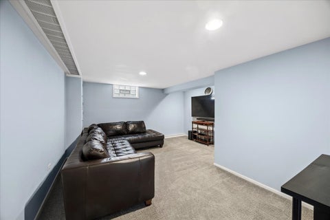 Tiny photo for 1100 N Oak Park Avenue, Oak Park, IL 60302 (MLS # 12731628)