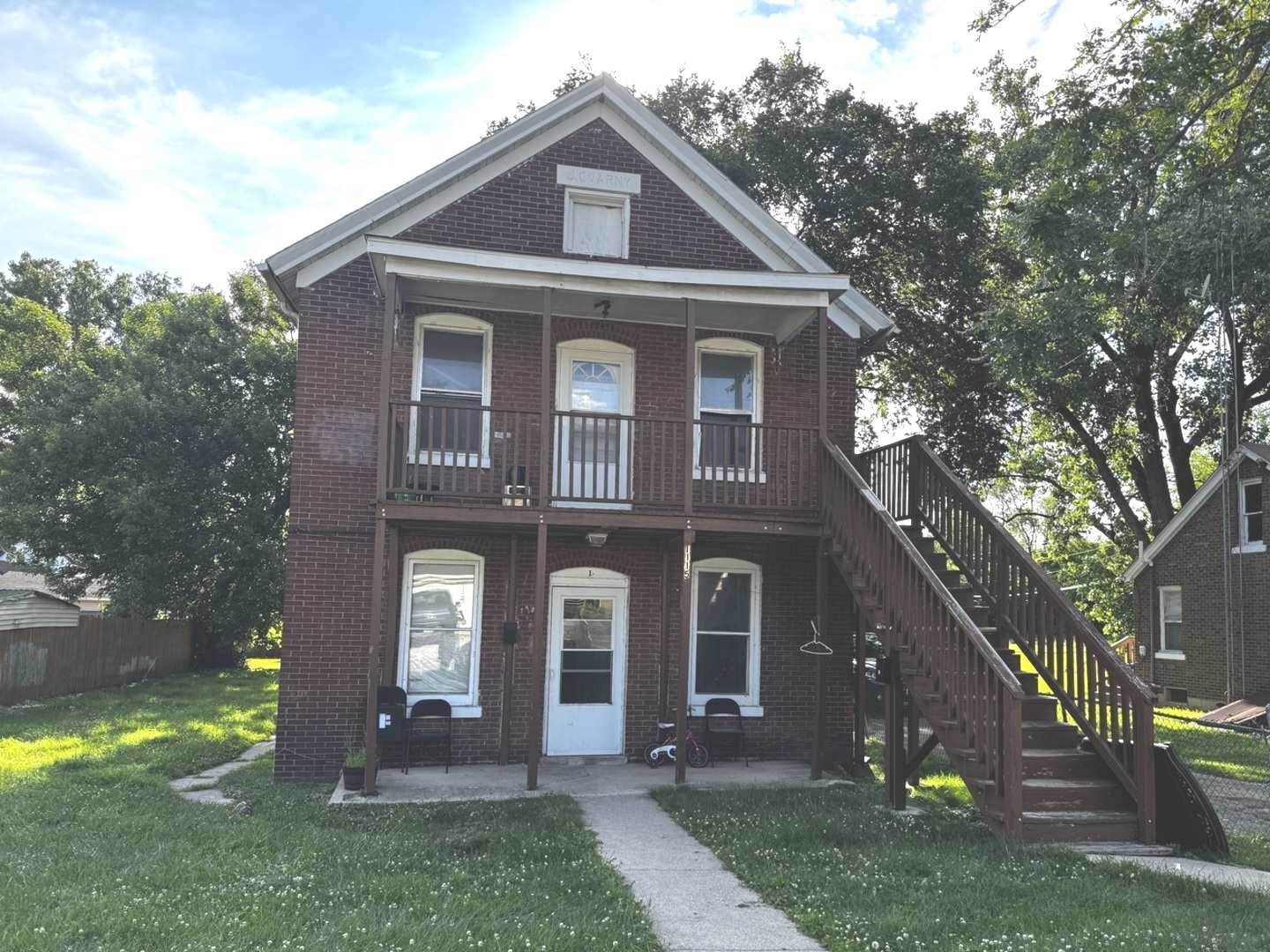 Photo 1 of 11 — 1115 Charlesworth Avenue, Joliet, IL 60432