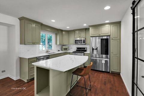 Tiny photo for 1556 Shenandoah Lane, Naperville, IL 60563 (MLS # 12464614)