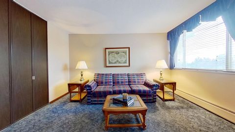 Tiny photo for 2211 S Stewart Avenue #3D, Lombard, IL 60148 (MLS # 12540422)