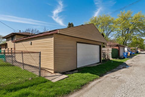 Tiny photo for 14129 S Hoxie Avenue, Burnham, IL 60633 (MLS # 12644760)