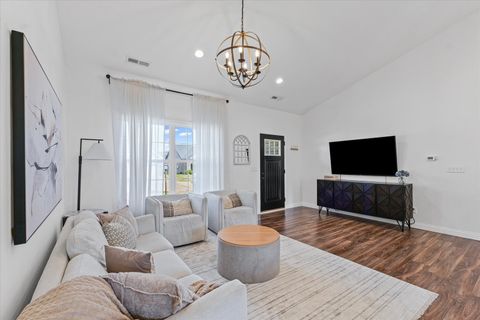 Tiny photo for 1609 E Horizon Lane, Urbana, IL 61802 (MLS # 12457824)