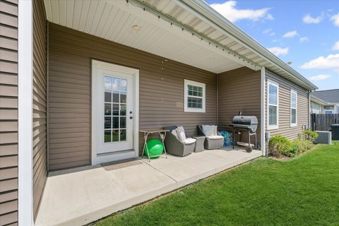 Tiny photo for 1609 E Horizon Lane, Urbana, IL 61802 (MLS # 12457824)