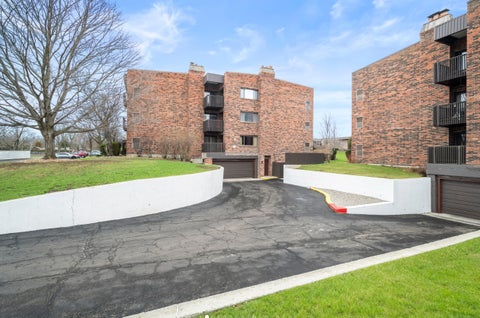 Tiny photo for 1504 Woodbridge Road #1F, Joliet, IL 60436 (MLS # 12782037)