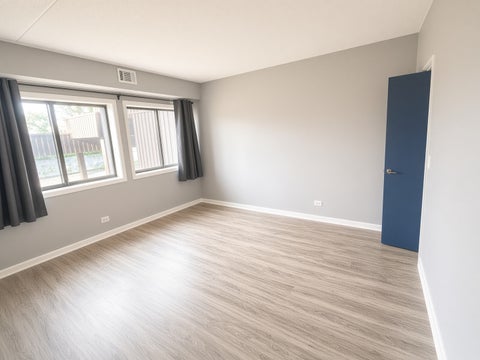 Tiny photo for 1504 Woodbridge Road #1F, Joliet, IL 60436 (MLS # 12782037)