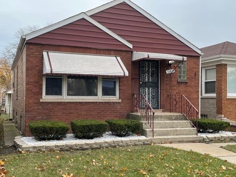 Photo of 12837 S Union Avenue, Chicago, IL 60628 (MLS # 12298662)