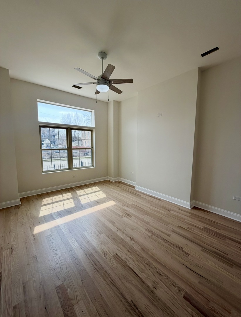 2638 W Adams Street 1