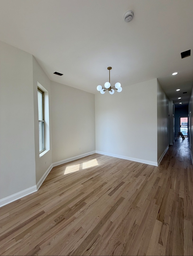 2638 W Adams Street 1