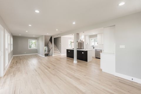 Tiny photo for 147 W North Avenue, Lombard, IL 60148 (MLS # 12465691)