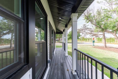 Tiny photo for 147 W North Avenue, Lombard, IL 60148 (MLS # 12465691)
