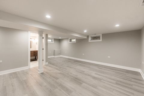 Tiny photo for 147 W North Avenue, Lombard, IL 60148 (MLS # 12465691)